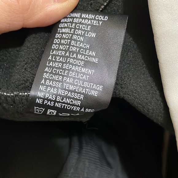 Misty Mountain gray jacket (sz l) - Picture 15 of 15